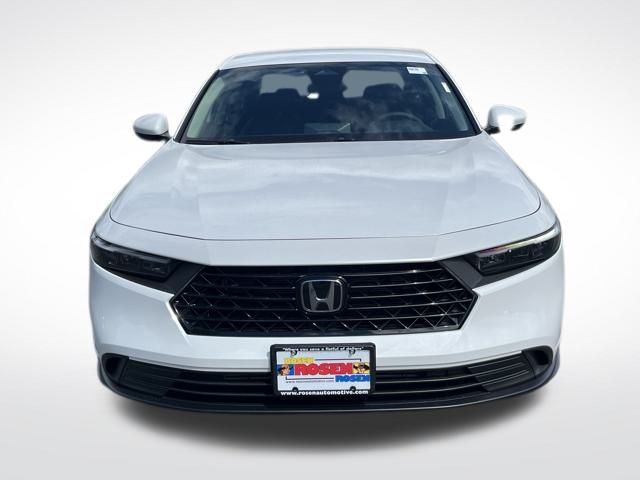 2025 Honda Accord LX photo 8
