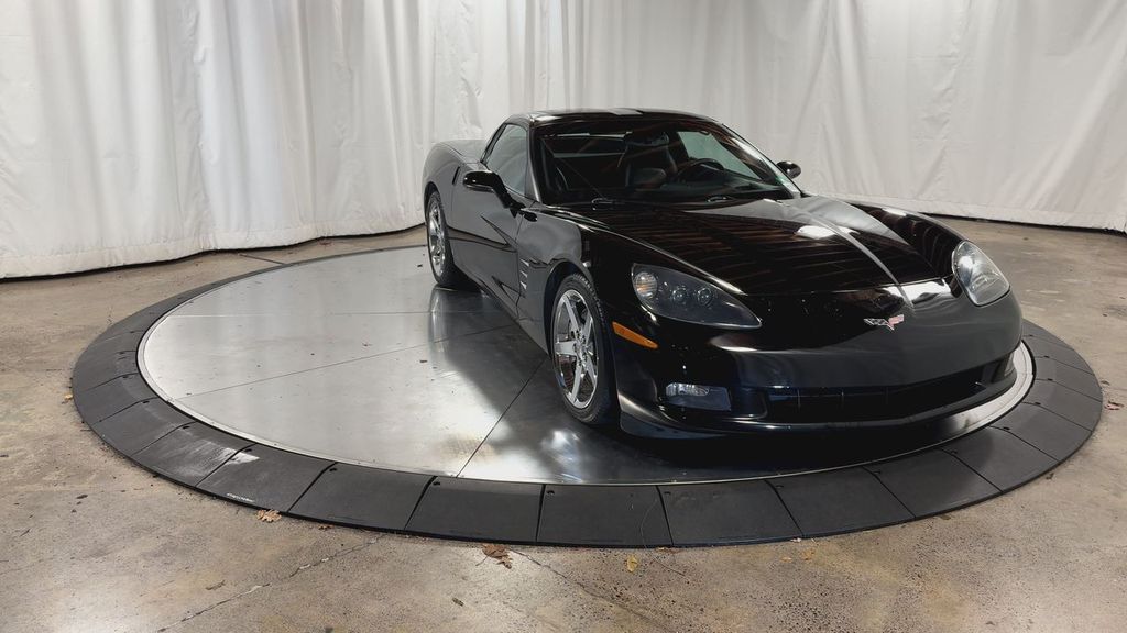 2008 Chevrolet Corvette Base photo 3