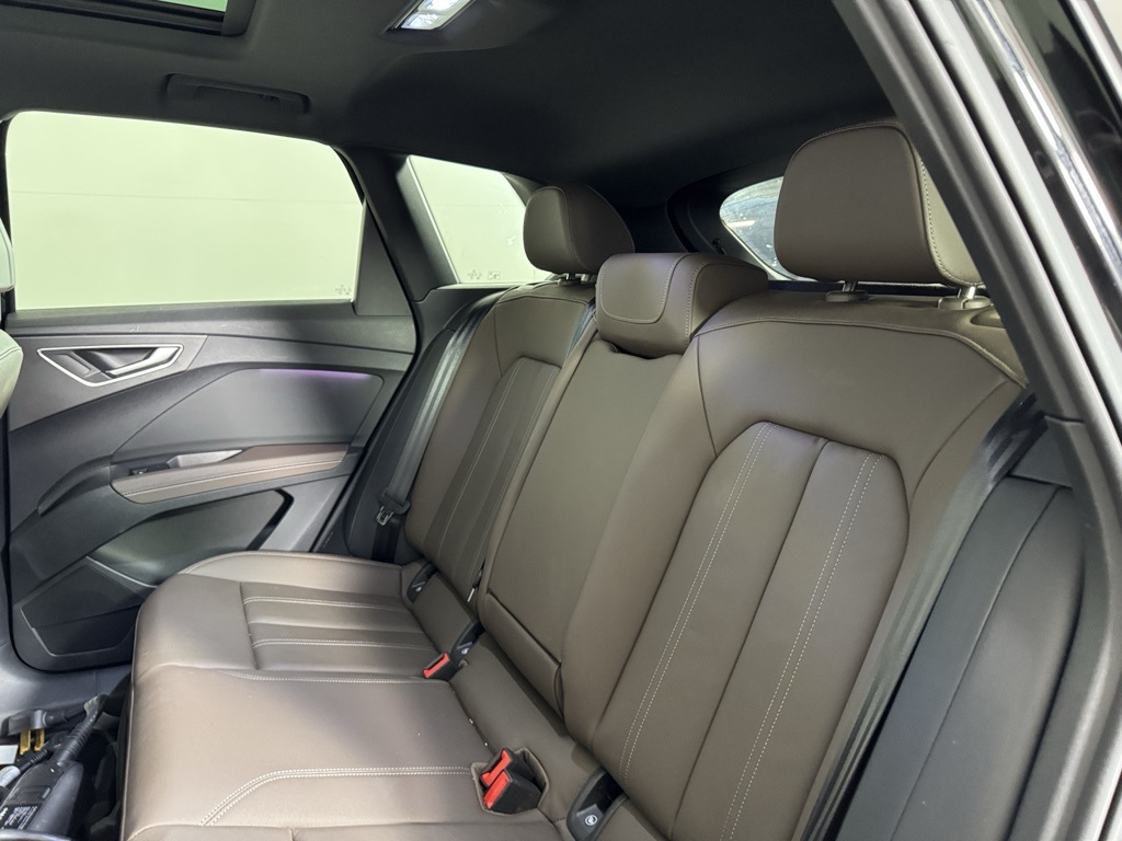 2024 Audi Q4 E-tron Premium Plus photo 10
