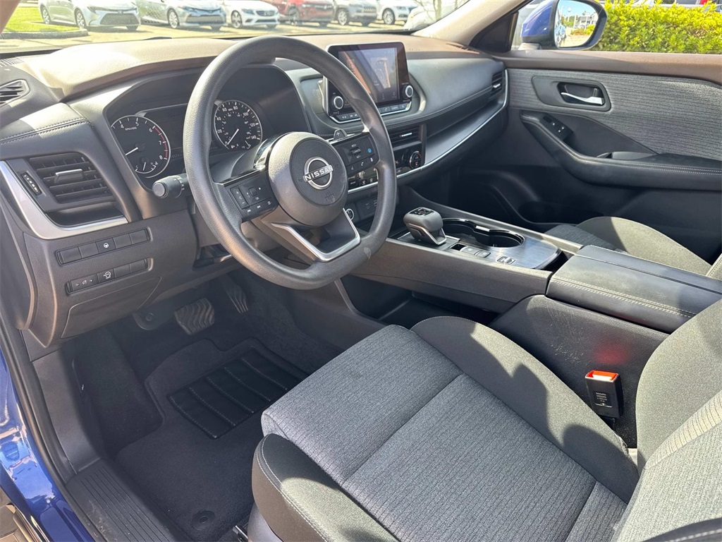 2023 Nissan Rogue SV photo 16
