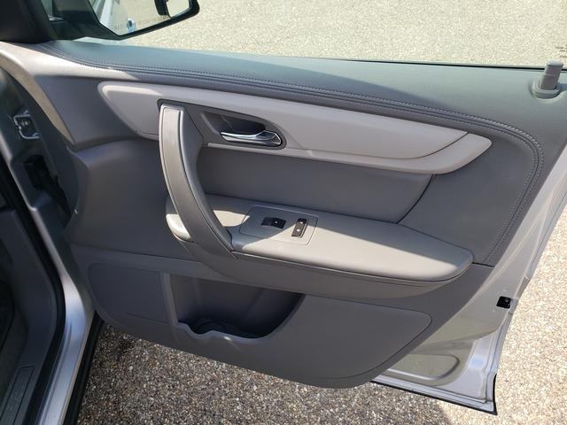 2017 Chevrolet Traverse LS photo 18