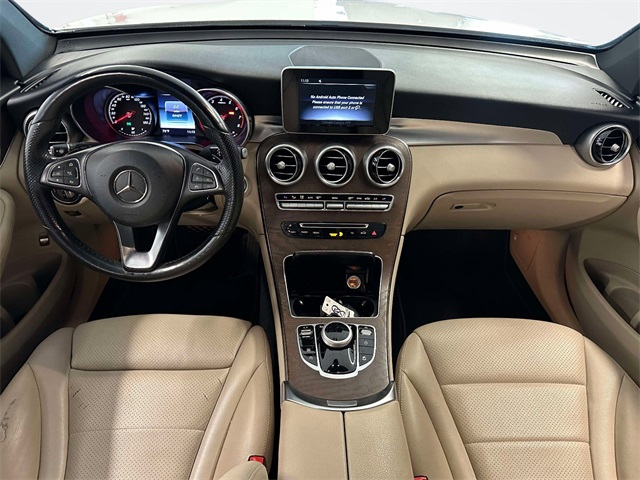 2018 Mercedes Benz GLC 300 4MATIC photo 12