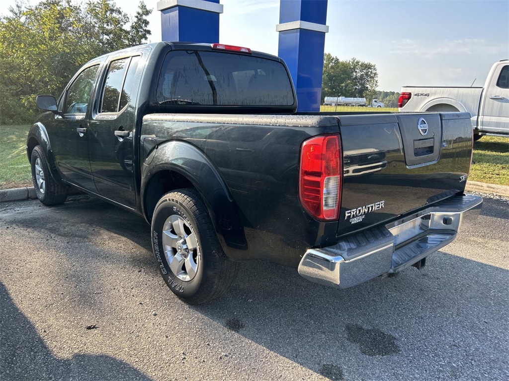 2010 Nissan Frontier SE photo 5