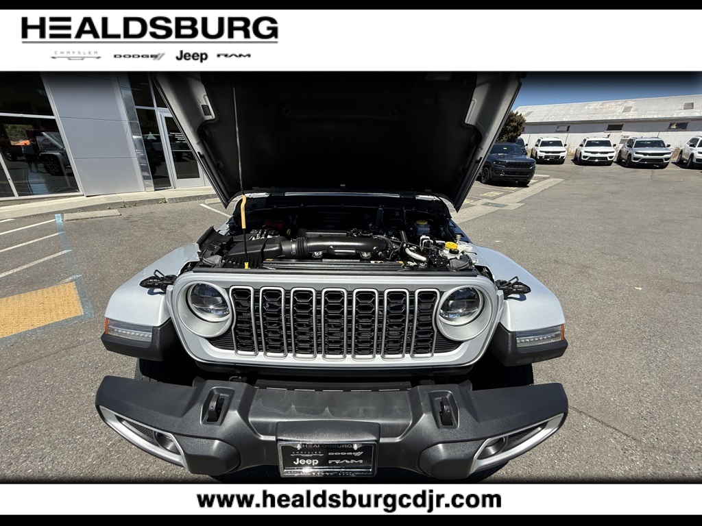 2024 Jeep Wrangler Sahara photo 27