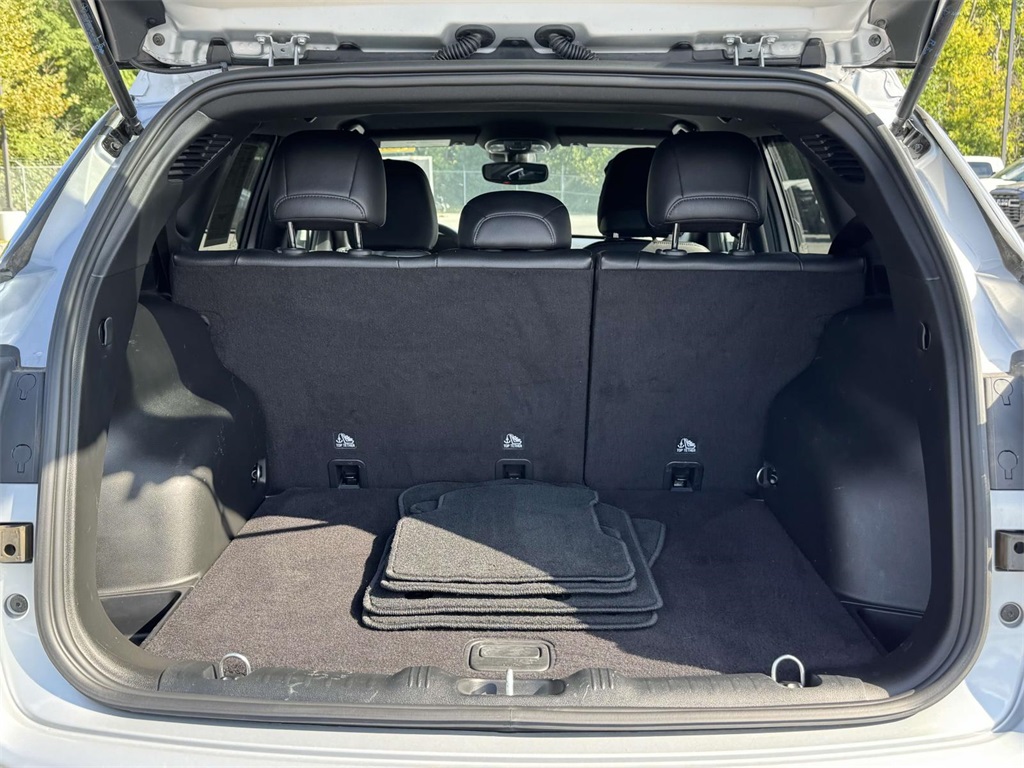 2024 Jeep Compass Latitude Lux photo 24