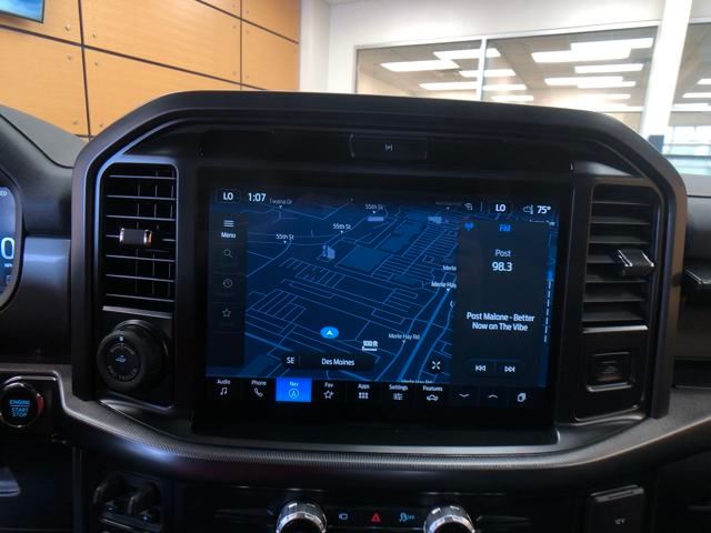 2025 Ford F-150 Lariat photo 16