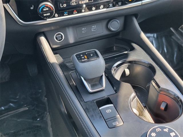 2022 Nissan Rogue SL photo 23