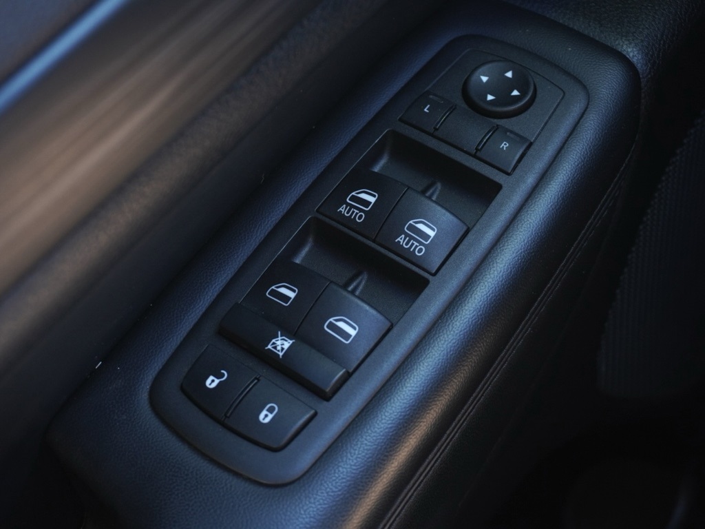 2022 Jeep Grand Cherokee Laredo E photo 13