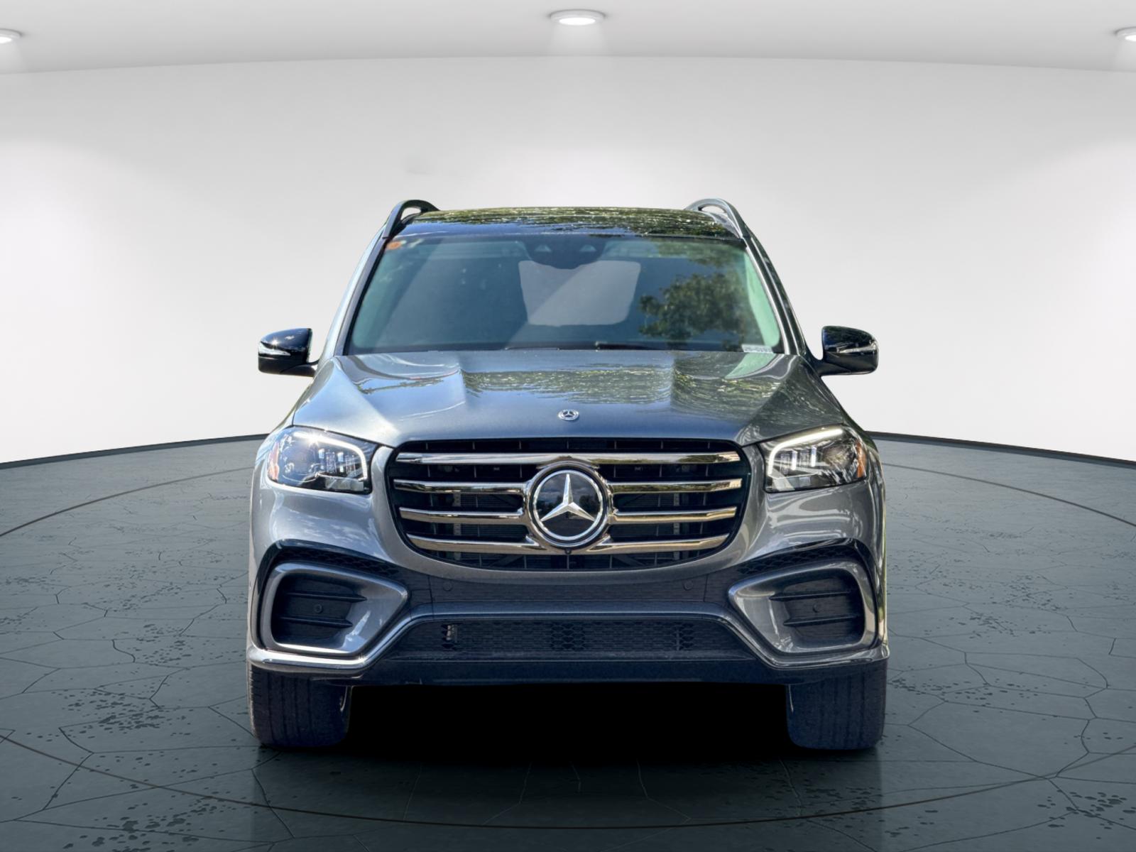 2026 Mercedes Benz GLS 450 4MATIC photo 7