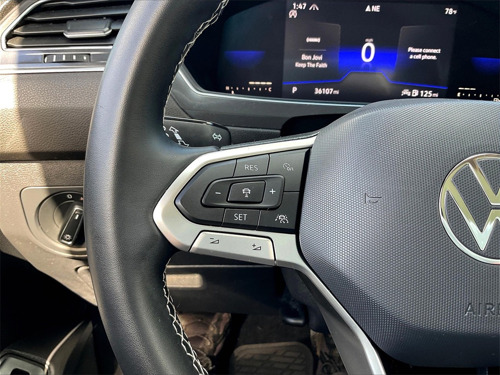 2022 Volkswagen Tiguan SE photo 22