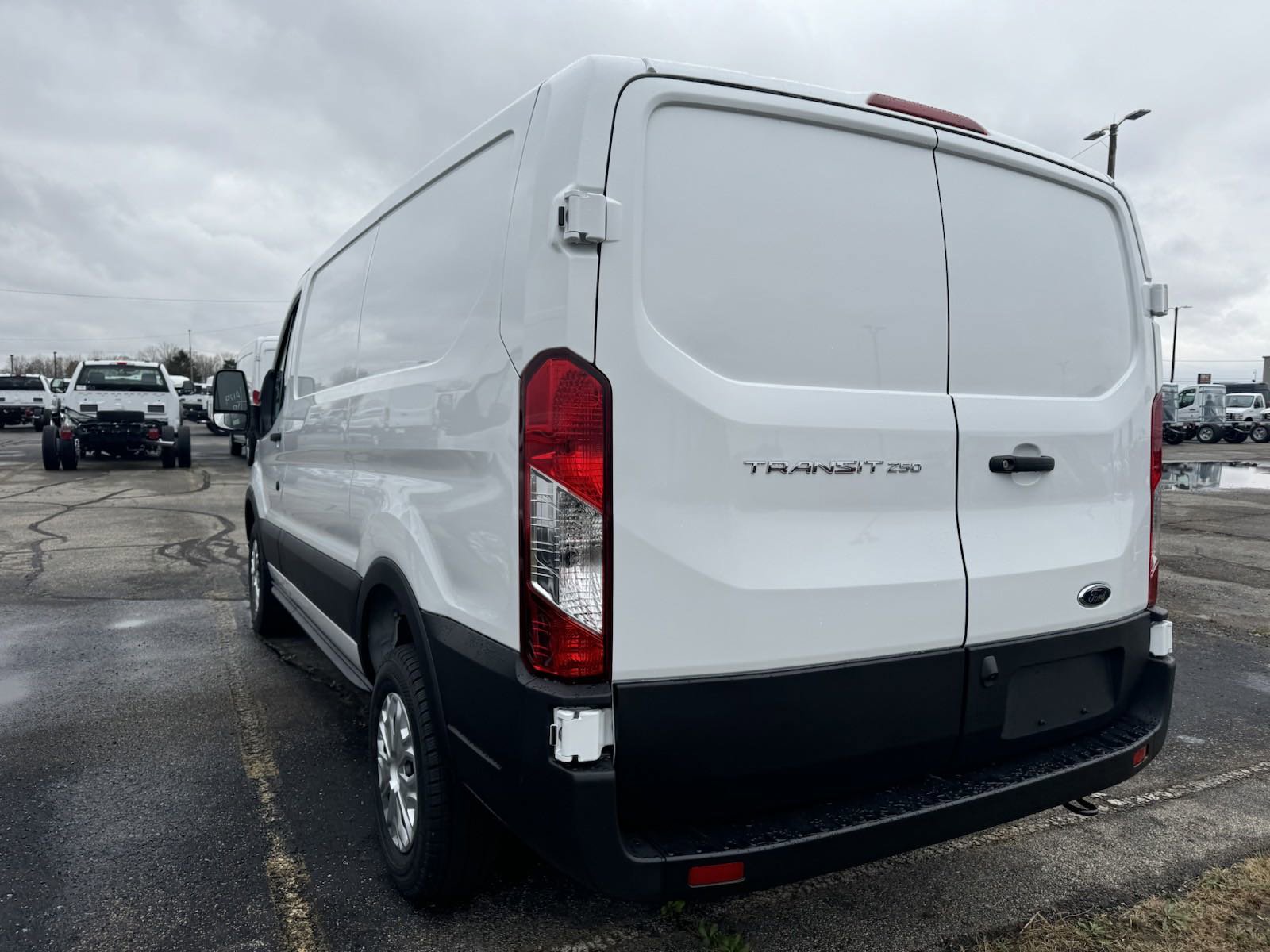 2024 Ford Transit Cargo Van photo 5