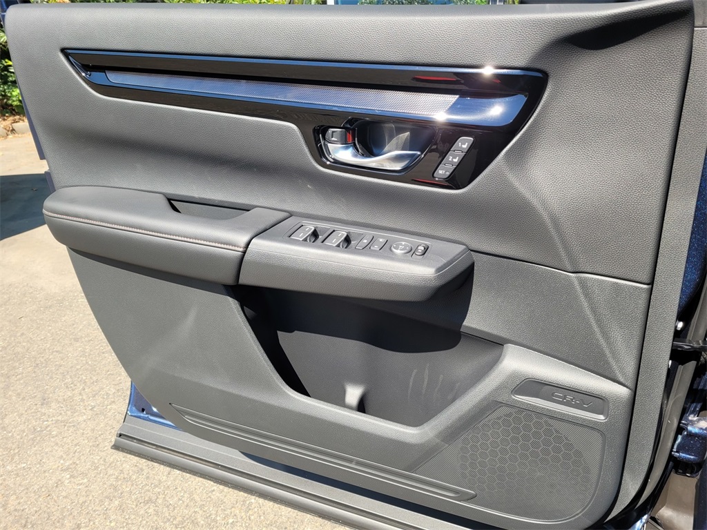 2026 Honda CR-V Hybrid Sport Touring photo 9