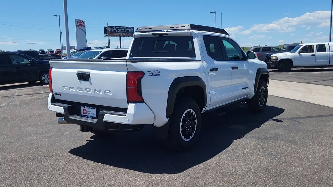 2024 Toyota Tacoma TRD 4x4 photo 5