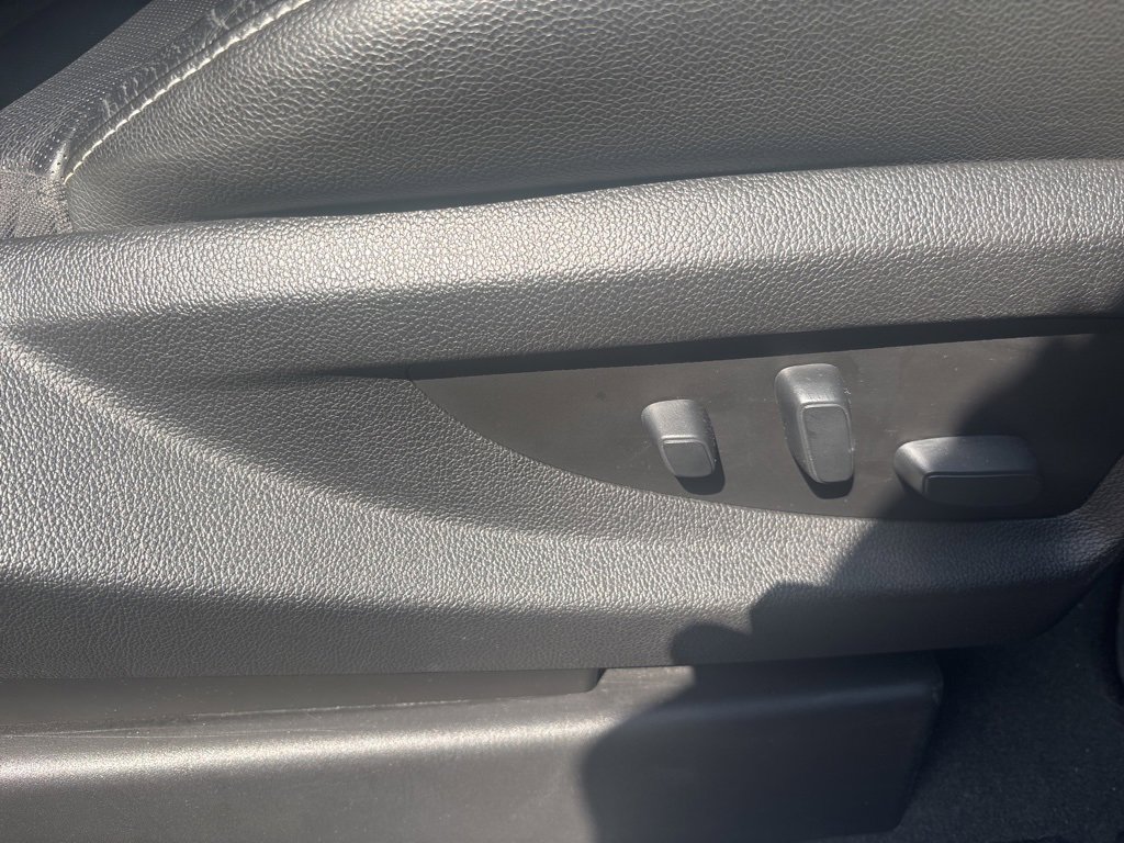 2019 Gmc Yukon XL SLT photo 32