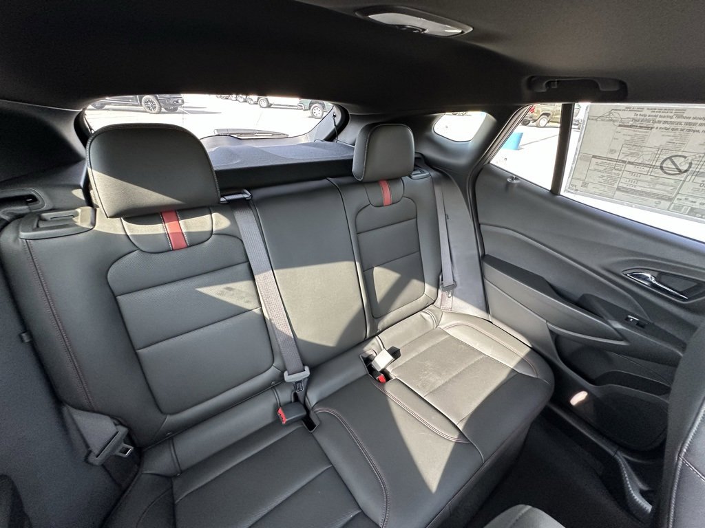 2025 Chevrolet Trax photo 17