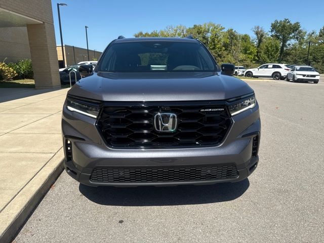 2025 Honda Pilot Black Edition photo 7