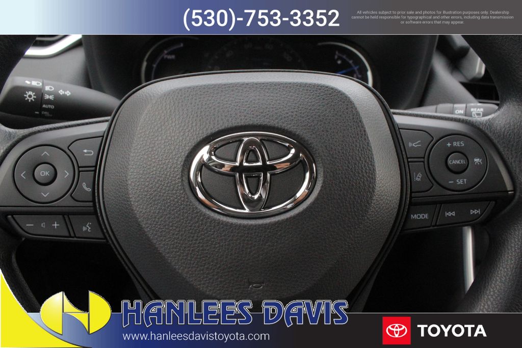 2025 Toyota RAV4 Hybrid XLE photo 21