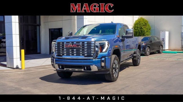 2025 GMC Sierra 2500HD Denali's photo