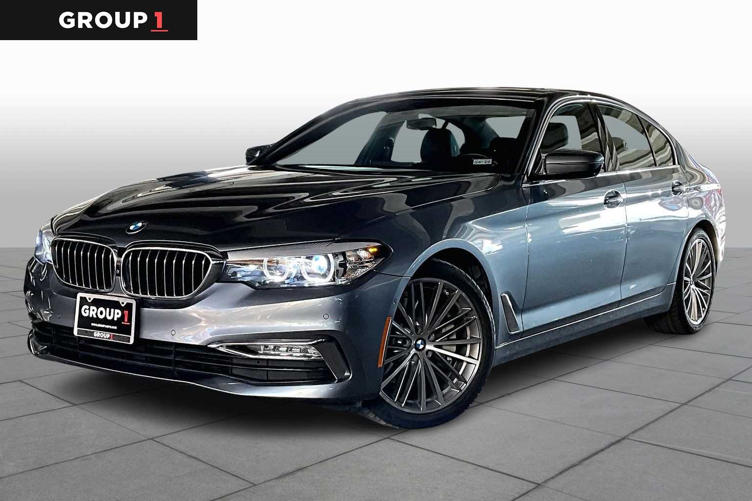 2017 BMW 5 Series 530i's photo