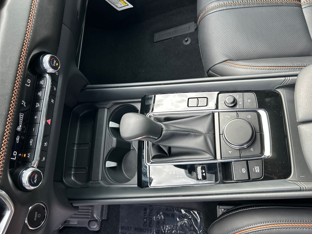 2025 Mazda CX-50 Premium Plus photo 14