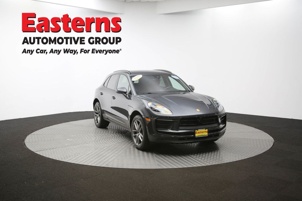2024 Porsche Macan Base photo 42