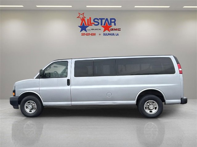 2019 Chevrolet Express Passenger 3500 LS photo 4