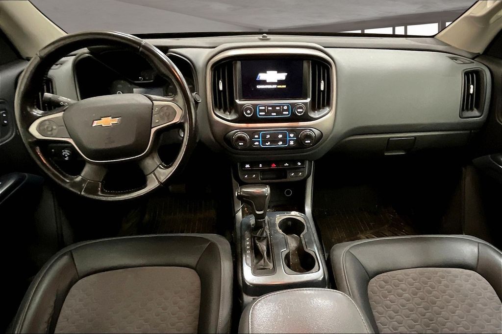 2017 Chevrolet Colorado Z71 photo 15