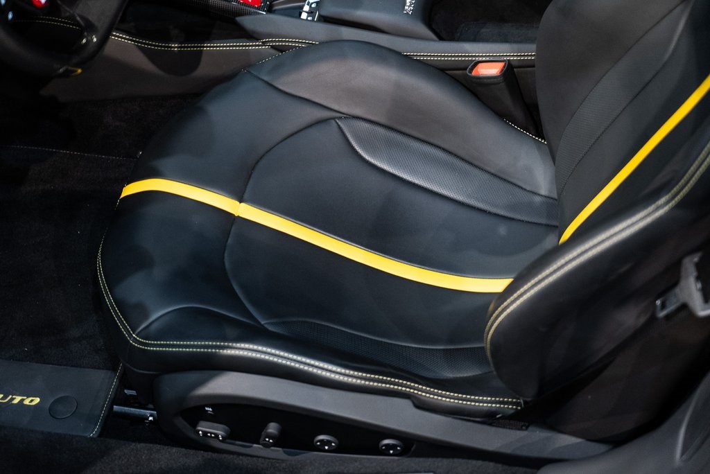 2022 Ferrari F8 Tributo Base photo 22