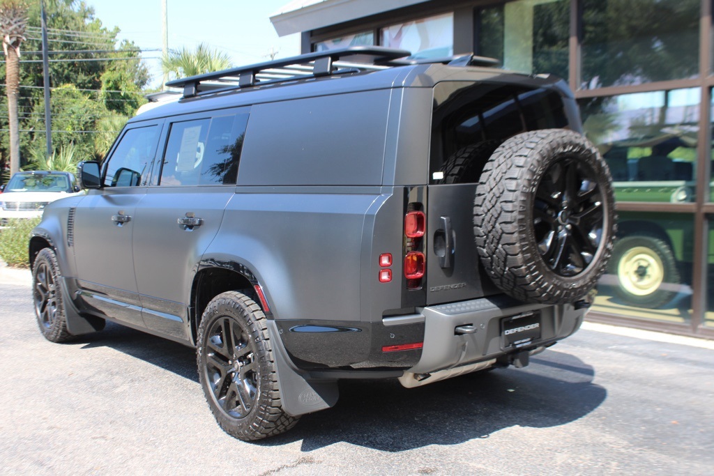2024 Land Rover Defender Outbound photo 3