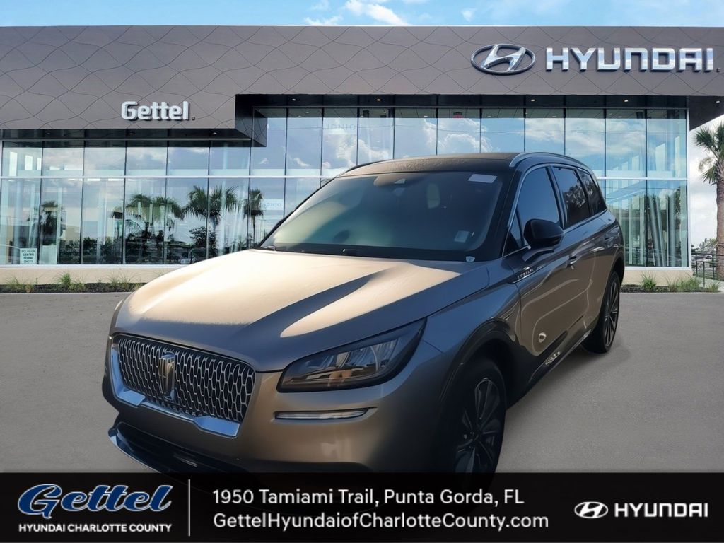 2020 Lincoln Corsair Reserve's photo