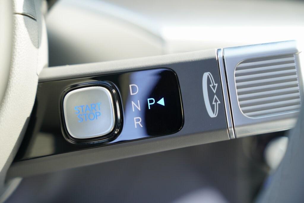 2026 Hyundai Ioniq SEL photo 22
