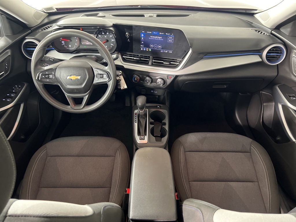 2024 Chevrolet Trax LS photo 2