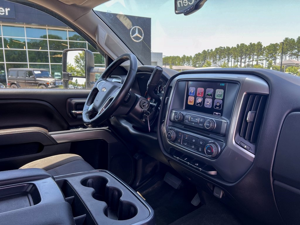 2017 Chevrolet Silverado 2500HD LT photo 18