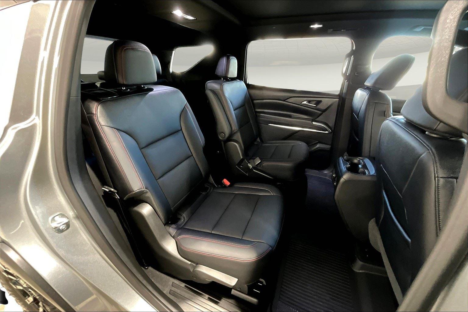 2026 Chevrolet Traverse Z71 photo 9