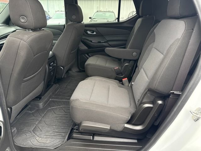 2023 Chevrolet Traverse Cloth photo 13