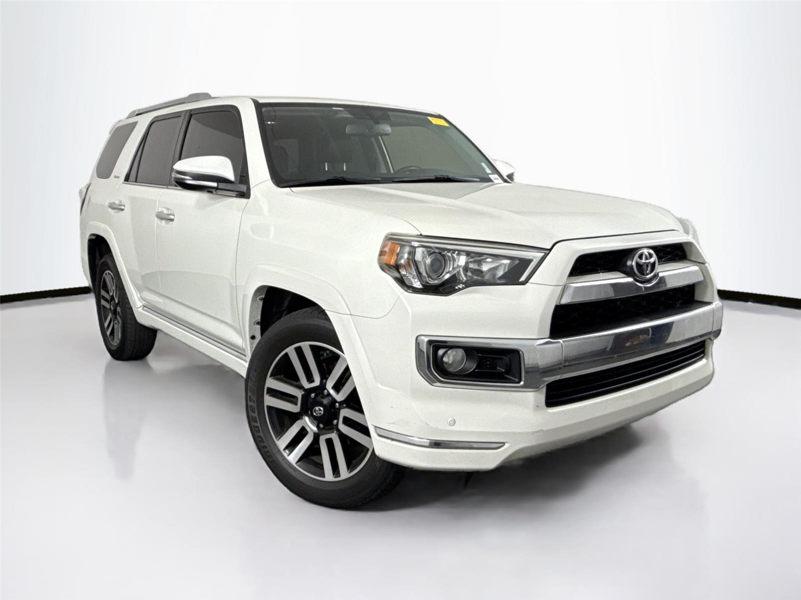 2018 Toyota 4Runner Limited SR5 Premium photo 4
