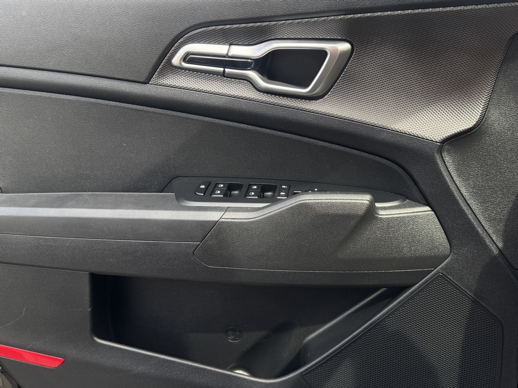 2023 Kia Sportage LX photo 18