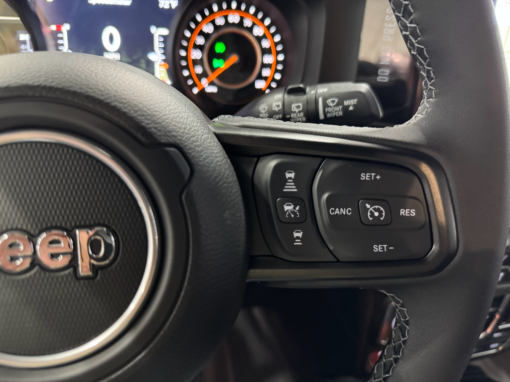 2025 Jeep Wrangler Rubicon X photo 26