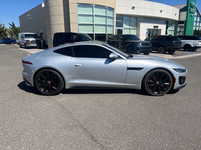 2023 Jaguar F-TYPE R photo 9