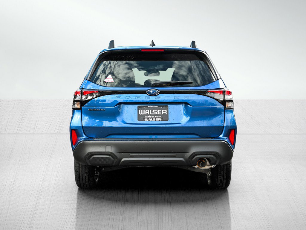 2026 Subaru Forester Premium photo 4