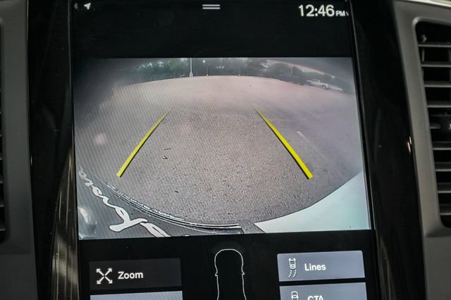 2021 Volvo XC90 Momentum photo 15