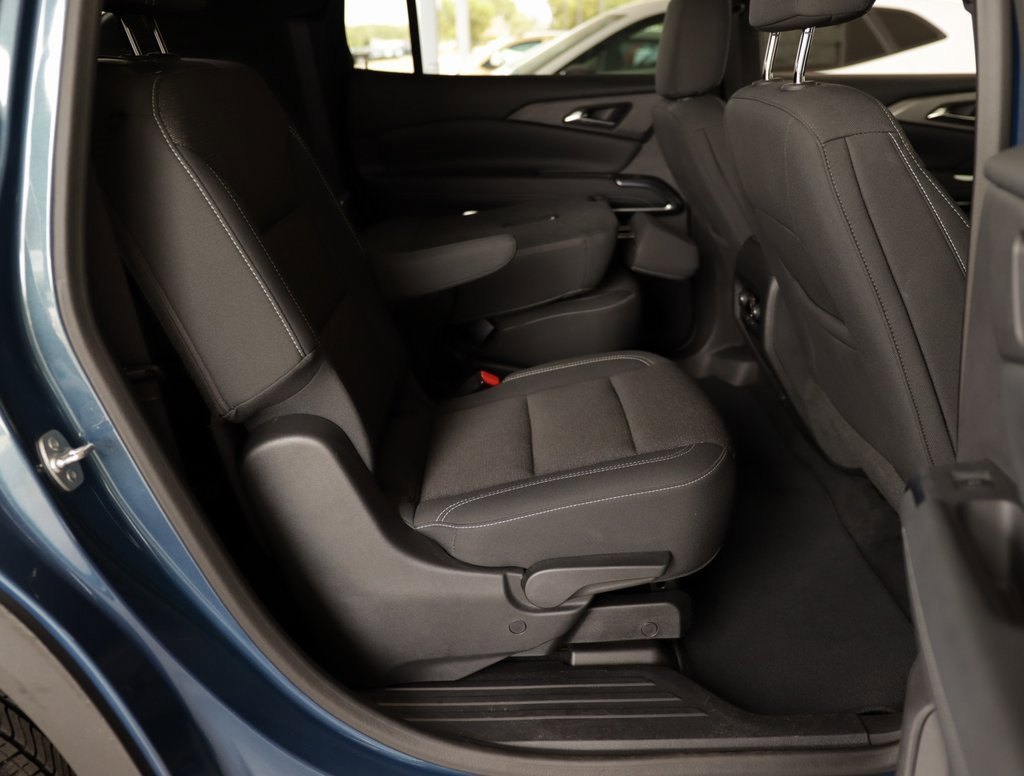2025 Chevrolet Traverse photo 30