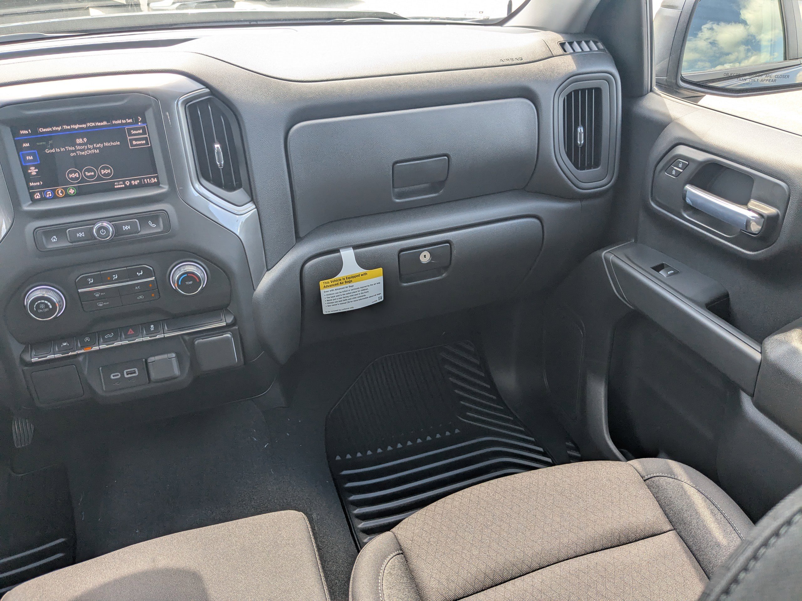 2025 Chevrolet Silverado 1500 Custom photo 16