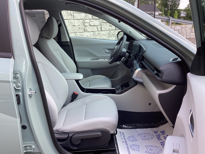 2026 Hyundai Kona SEL photo 20