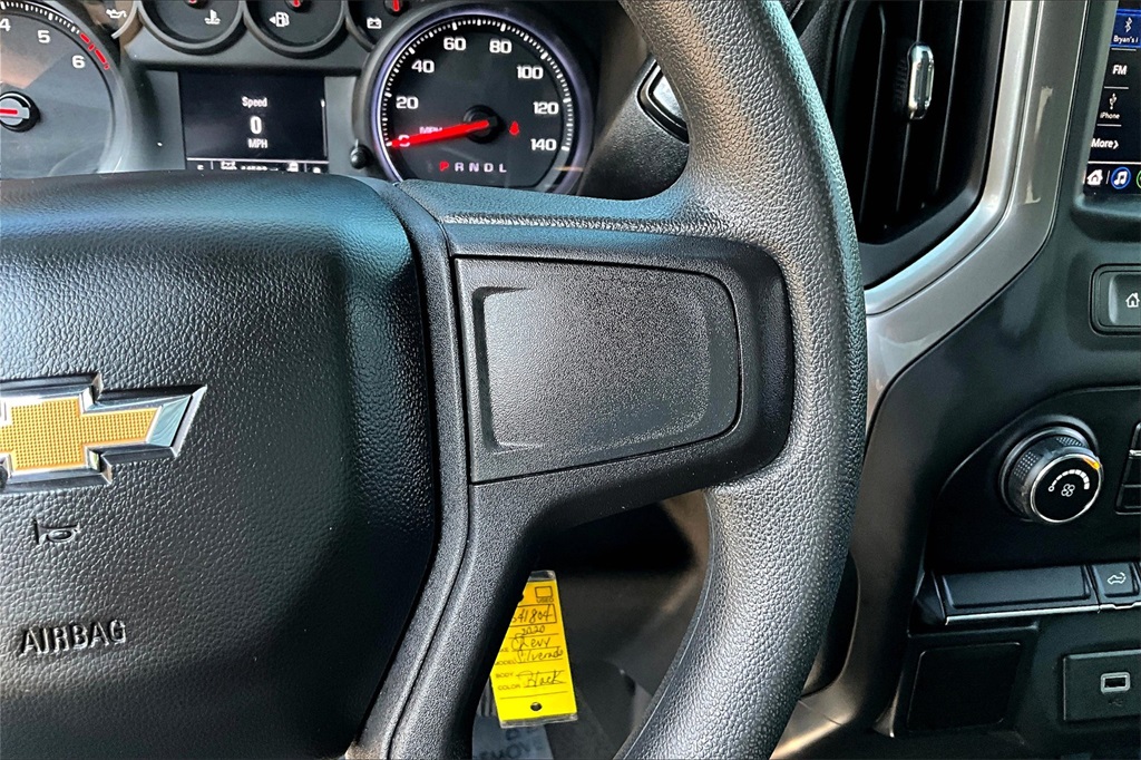 2020 Chevrolet Silverado 1500 Custom photo 11