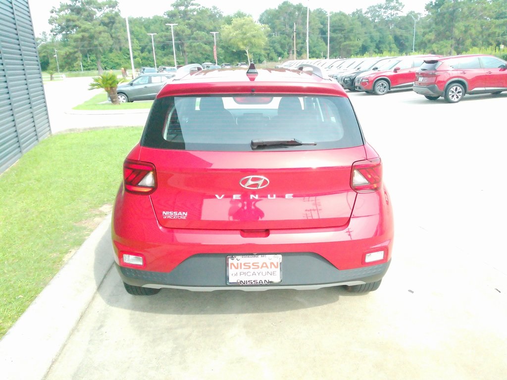 2022 Hyundai Venue SEL Limited photo 4