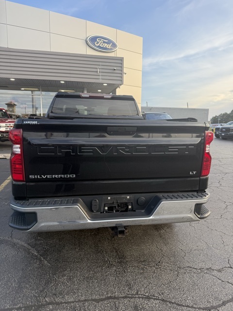 2019 Chevrolet Silverado 1500 LT photo 3