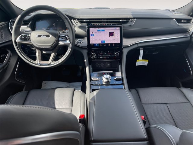 2024 Jeep Grand Cherokee Overland 4xe photo 10