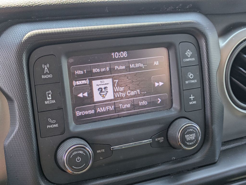 2020 Jeep Wrangler Unlimited Willys photo 18