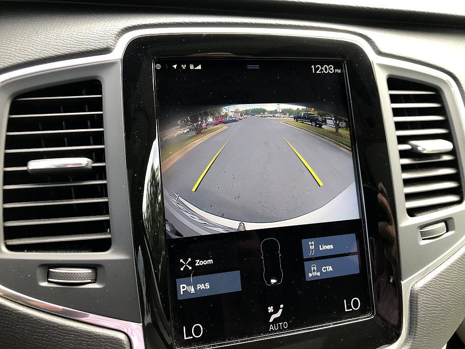 2020 Volvo XC90 T5 Momentum photo 19